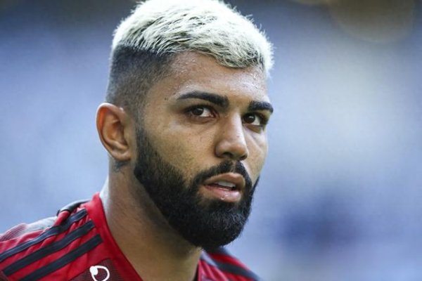 Tiền đạo người Brazil Barbosa 