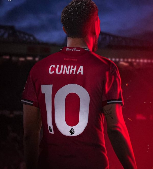 Manchester United chính thức x